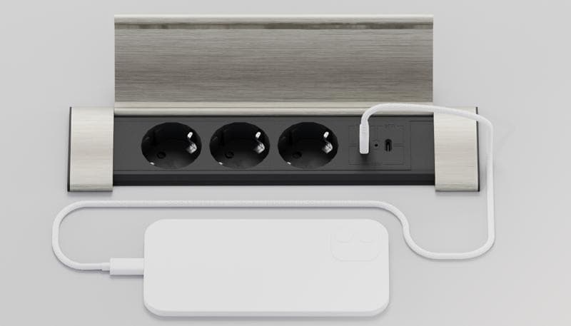 Блок розеток с откидной крышкой (3 розетки, USB-A, USB-C)